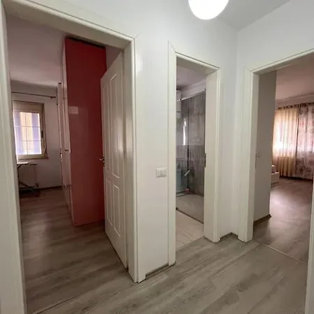 Stylish City-center Apartamento