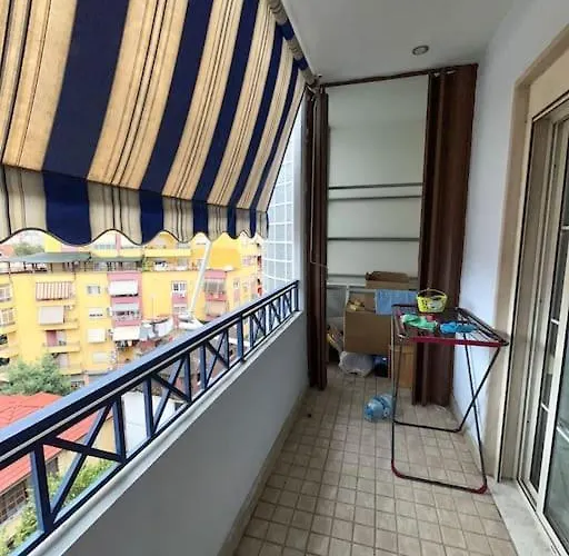 Stylish City-center Apartamento